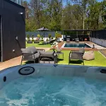 Porta Iii - Private Pool And Jacuzzi * Balatonalmádi