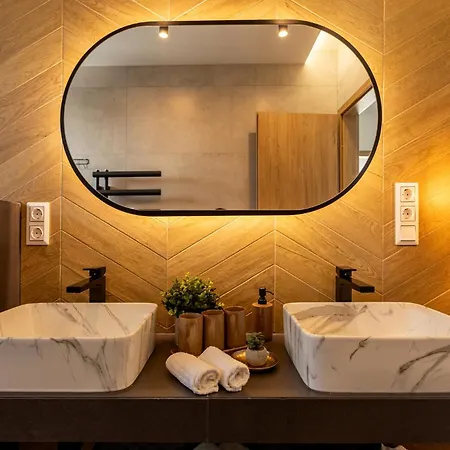 Porta Iii - Privat Pool And Jacuzzi *