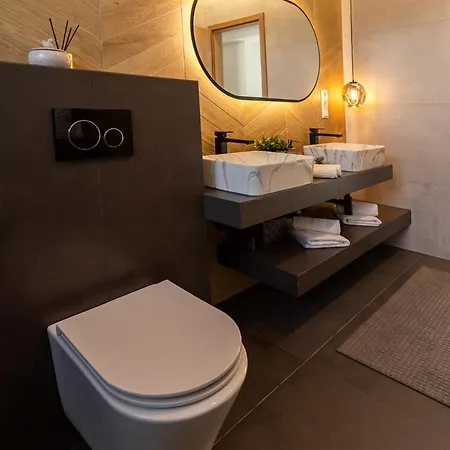 Villa Porta Iii - Privat Garden&pool&jacuzzi Balatonalmádi